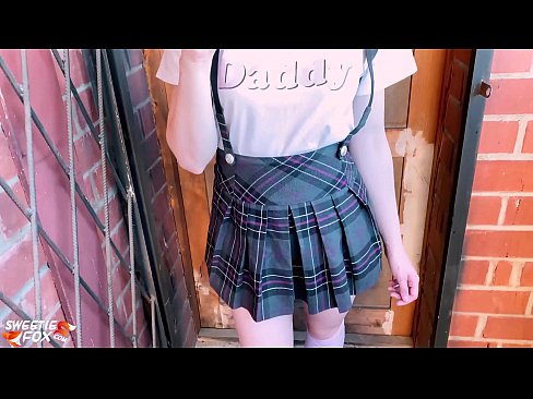 ❤️ Schoolgirl ດູດ dick ຂອງນາງເລິກແລະ fucks ແທນທີ່ຈະຫ້ອງຮຽນ. ❤❌ ຮູບໂປ້ທາງຮູທະວານ ຢູ່ພວກເຮົາ ☑